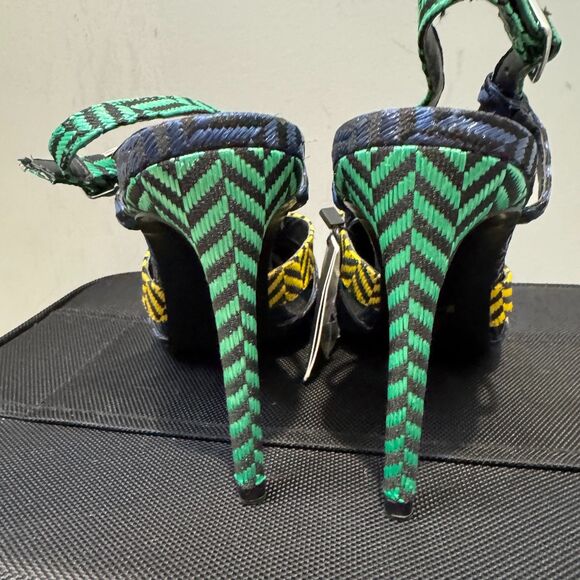Zara Multicolor Herringbone Pointed Toe Heels - EU39/US8, New with Tags - Picture 5 of 10